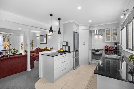 Photo of property in 13 Glucina Avenue, West Harbour, Auckland, 0618