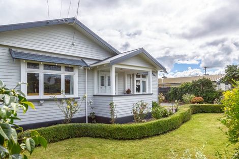 Photo of property in 45 Cambridge Terrace, Masterton, 5810