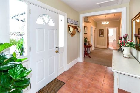 Photo of property in 55 Jeffreys Road, Fendalton, Christchurch, 8052