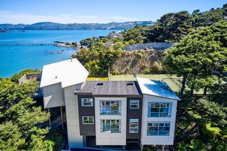 Photo of property in 4 Wilmore Way, Lowry Bay, Lower Hutt, 5013