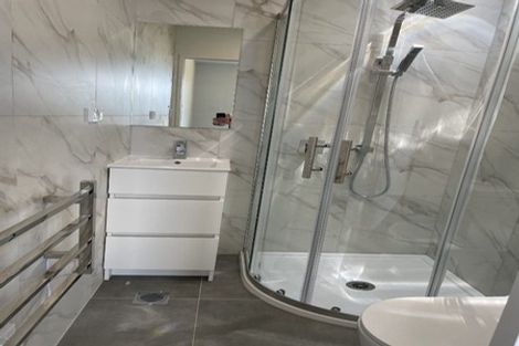 Photo of property in 32 Karoro Road, Flat Bush, Auckland, 2019