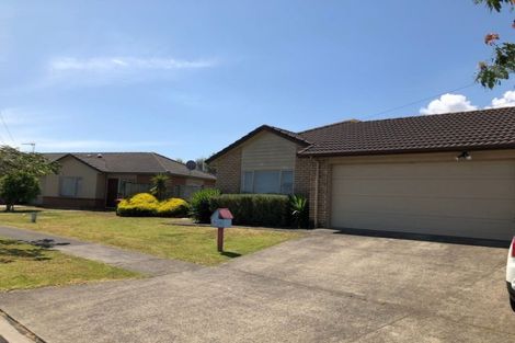 Photo of property in 40 Carrick Glen Avenue, Flat Bush, Auckland, 2019