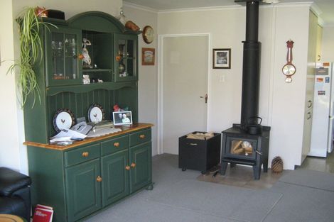 Photo of property in 2/37 Laing Crescent, Heathcote Valley, Christchurch, 8022