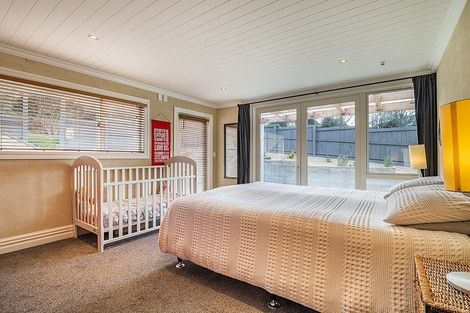 Photo of property in 64 Ellesmere Street, Ravensbourne, Dunedin, 9022