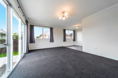 Photo of property in 7a Farwood Drive, Henderson, Auckland, 0612
