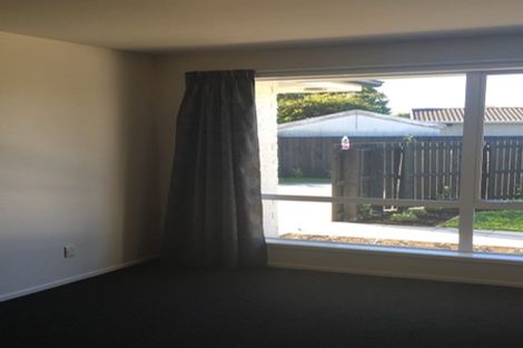 Photo of property in 2/7b Camrose Place, Ilam, Christchurch, 8041