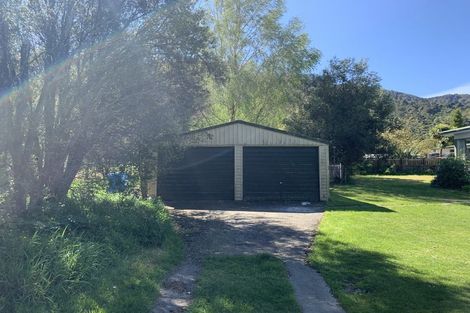 Photo of property in 1355 Queen Charlotte Drive, Linkwater, Picton, 7281