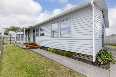 Photo of property in 6b Walsh Road, Westown, New Plymouth, 4310