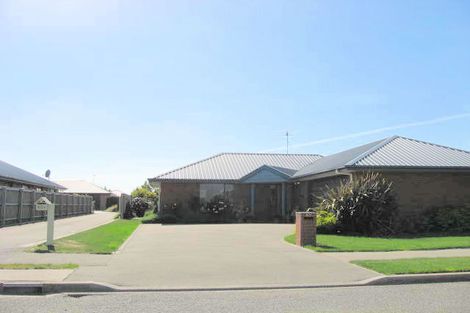Photo of property in 40 Nixon Street, Tinwald, Ashburton, 7700