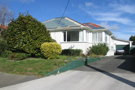 Photo of property in 2 Collins Crescent, Feilding, 4702