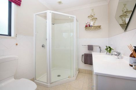 Photo of property in 77 Moore Street, Howick, Auckland, 2014