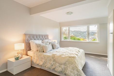 Photo of property in 11 Terawhiti Terrace, Karori, Wellington, 6012