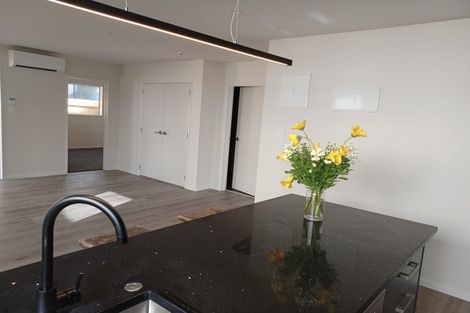 Photo of property in 15 Huia Road, Point Chevalier, Auckland, 1022