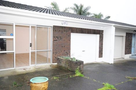 Photo of property in 2/19 Fortunes Road, Half Moon Bay, Auckland, 2012