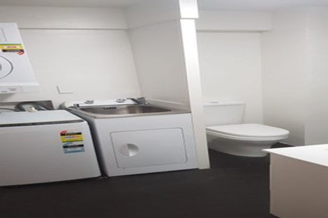 Photo of property in 8 Torrens Terrace, Mount Cook, Wellington, 6011