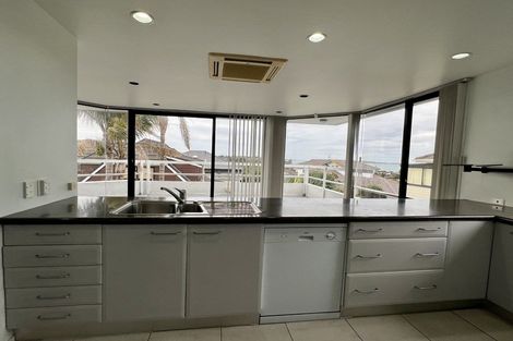 Photo of property in 2/174 Bucklands Beach Road, Bucklands Beach, Auckland, 2012