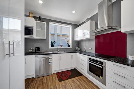 Photo of property in 15 Clifford Street, Hawera, 4610