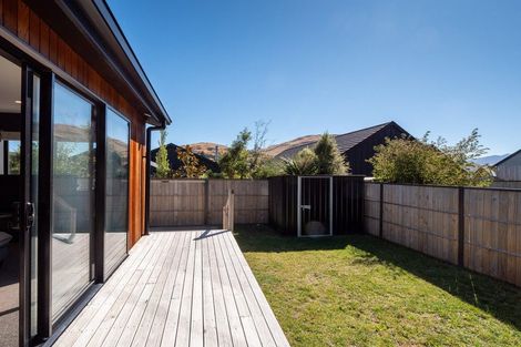 Photo of property in 19 Maize Street, Jacks Point, Queenstown, 9371