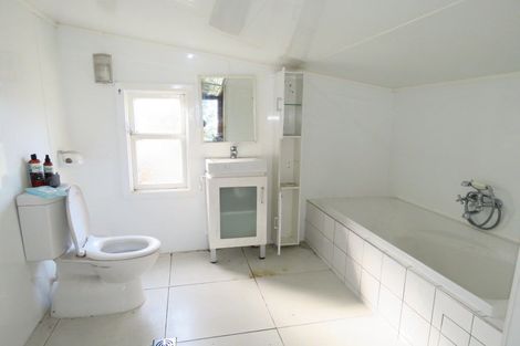 Photo of property in 109 Beach Road, Charleston, Cape Foulwind, 7892