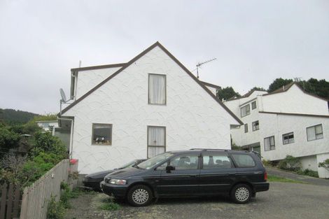 Photo of property in 7/29 Main Road, Tawa, Wellington, 5028