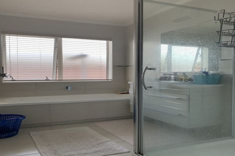 Photo of property in 8 Disley Road, Wattle Downs, Auckland, 2103