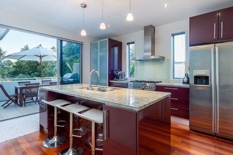 Photo of property in 10 Kahikatea Close, Campbells Bay, Auckland, 0630