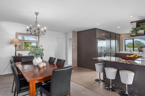 Photo of property in 11b Balmain Road, Birkenhead, Auckland, 0626