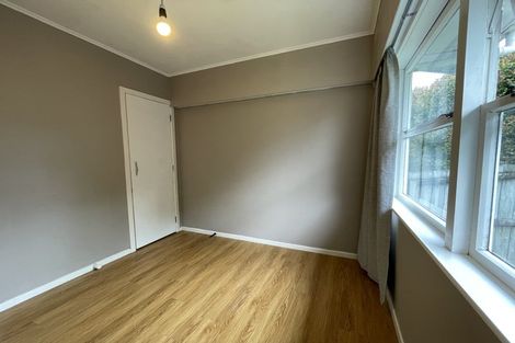 Photo of property in 117 Forrest Hill Road, Forrest Hill, Auckland, 0620