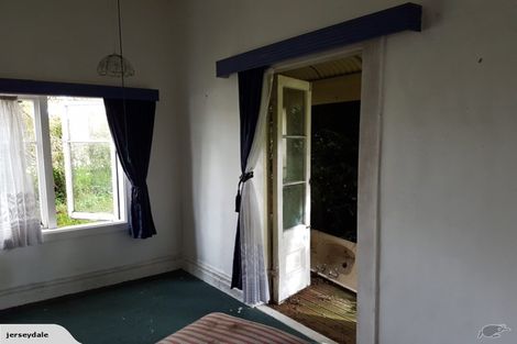 Photo of property in 42 Cardiff Road, Cardiff, Stratford, 4391