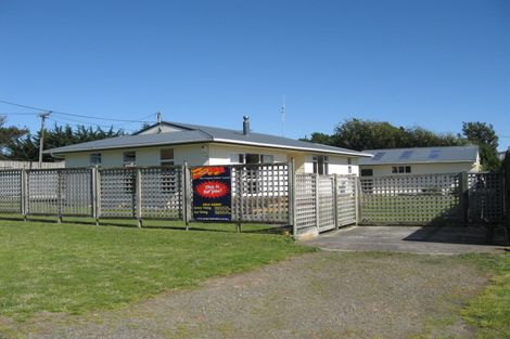 Photo of property in 12 Barling Street, Himatangi Beach, Foxton, 4891