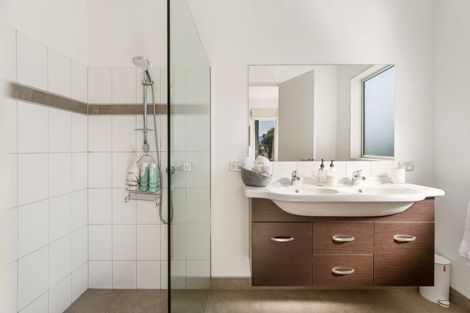 Photo of property in 31 Matheson Crescent, Albert Town, Wanaka, 9305