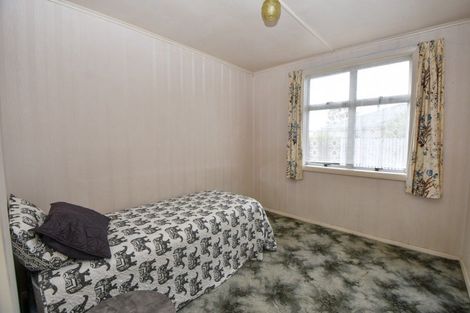 Photo of property in 24 Diamond Street, Carterton, 5713