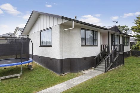 Photo of property in 5 Colorado Grove, Brooklyn, Wellington, 6021