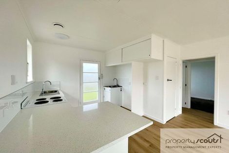 Photo of property in 4 Simons Street, Moturoa, New Plymouth, 4310