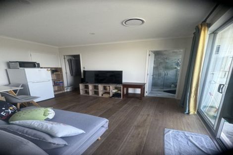 Photo of property in 17 Keshvara Road, Beachlands, Auckland, 2018