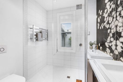 Photo of property in 107 Hamilton Avenue, Ilam, Christchurch, 8041