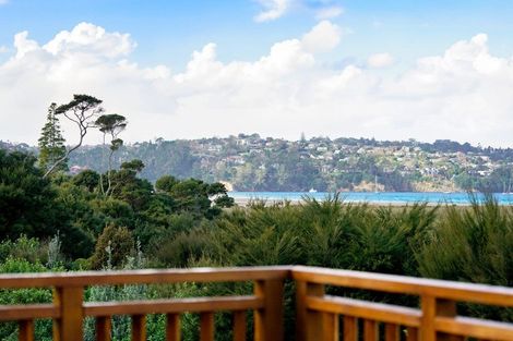 Photo of property in 18 Pukeko Road, Hobsonville, 0616
