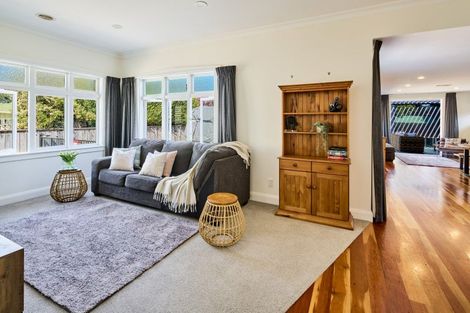 Photo of property in 22 Central Terrace, Alicetown, Lower Hutt, 5010