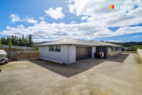 Photo of property in 90 Severn Street, Green Island, Dunedin, 9018