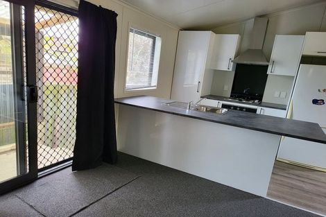 Photo of property in 67 Rhodes Drive, Kelvin Grove, Palmerston North, 4414