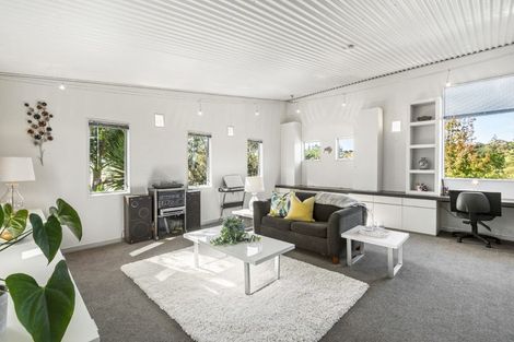 Photo of property in 2 Pounamu Avenue, Greenhithe, Auckland, 0632