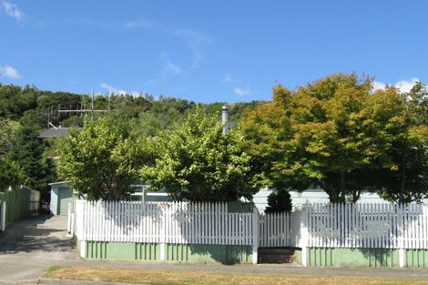 Photo of property in 11 Beryl Grove, Birchville, Upper Hutt, 5018