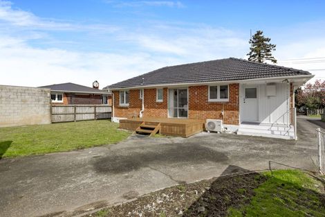 Photo of property in 22a Sutton Crescent, Papakura, 2110