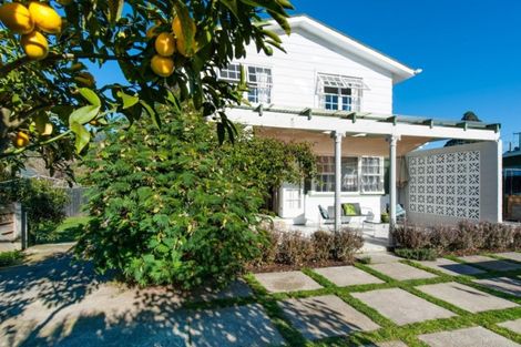 Photo of property in 42a Devon Street, Picton, 7220