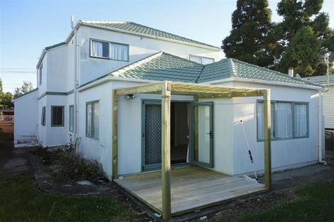 Photo of property in 37a Miro Street, New Lynn, Auckland, 0600