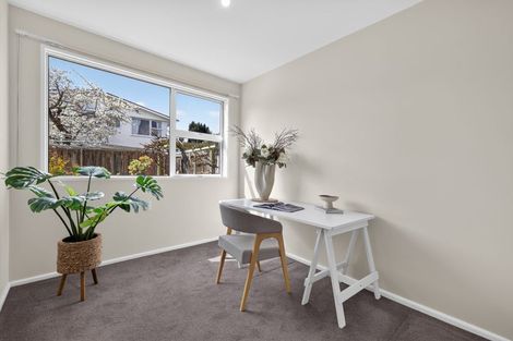 Photo of property in 20 Delaware Crescent, Russley, Christchurch, 8042