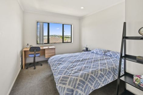 Photo of property in 54 Packspur Drive, Flat Bush, Auckland, 2016