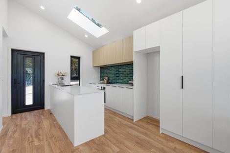 Photo of property in 27 Westhaven Drive, Tawa, Wellington, 5028