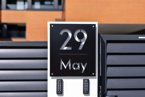 Photo of property in 10/29 May Street, Mount Maunganui, 3116