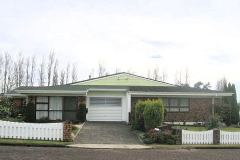 Photo of property in 2 Tiffiney Place, Chartwell, Hamilton, 3210